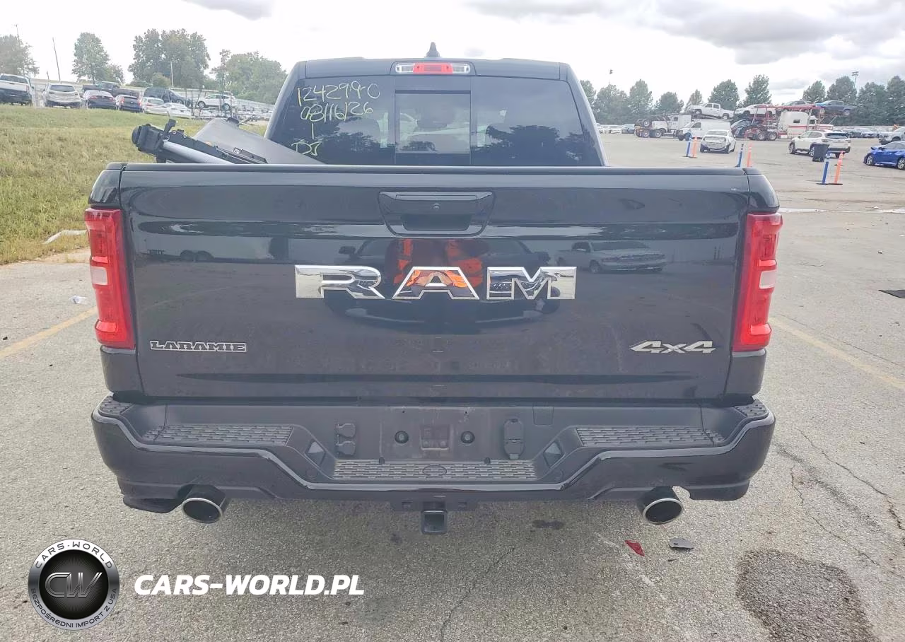 2026 Ram 1500 Laramie VIN:1C6SRFJP5TN394803 - 6