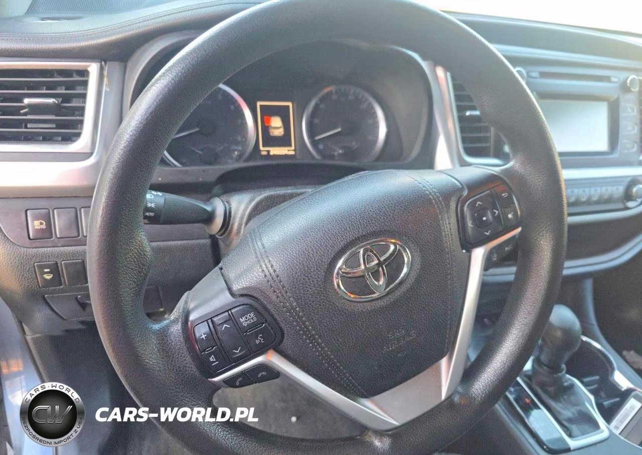 2017 Toyota Highlander Le VIN:5TDZZRFH2HS198054 - 11