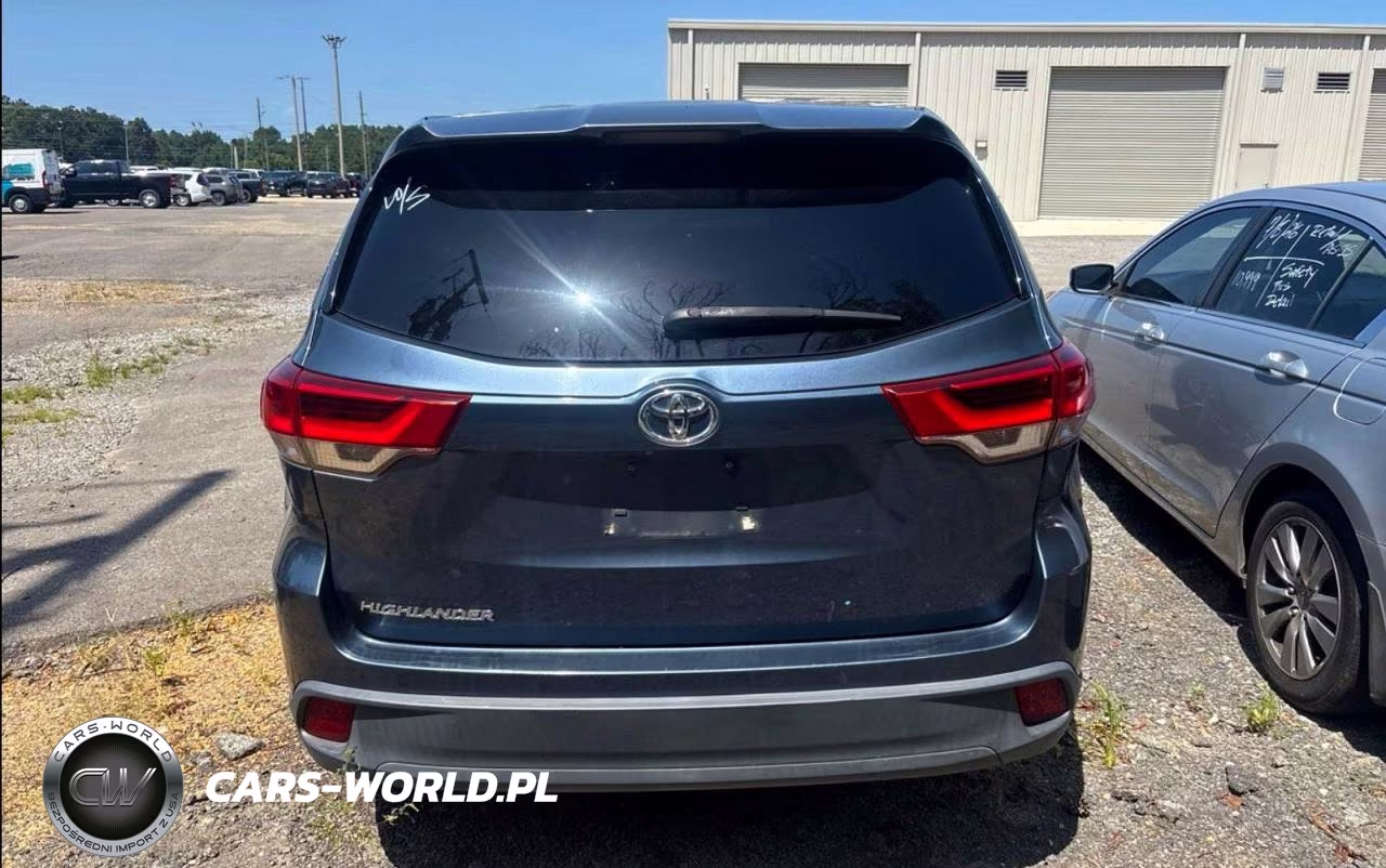 2017 Toyota Highlander Le VIN:5TDZZRFH2HS198054 - 12