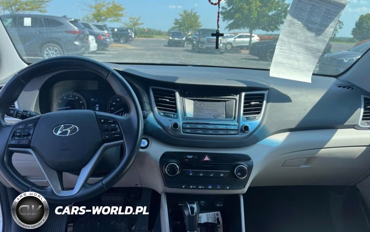 2017 Hyundai Tucson Sport VIN:KM8J3CA2XHU275940 - 9