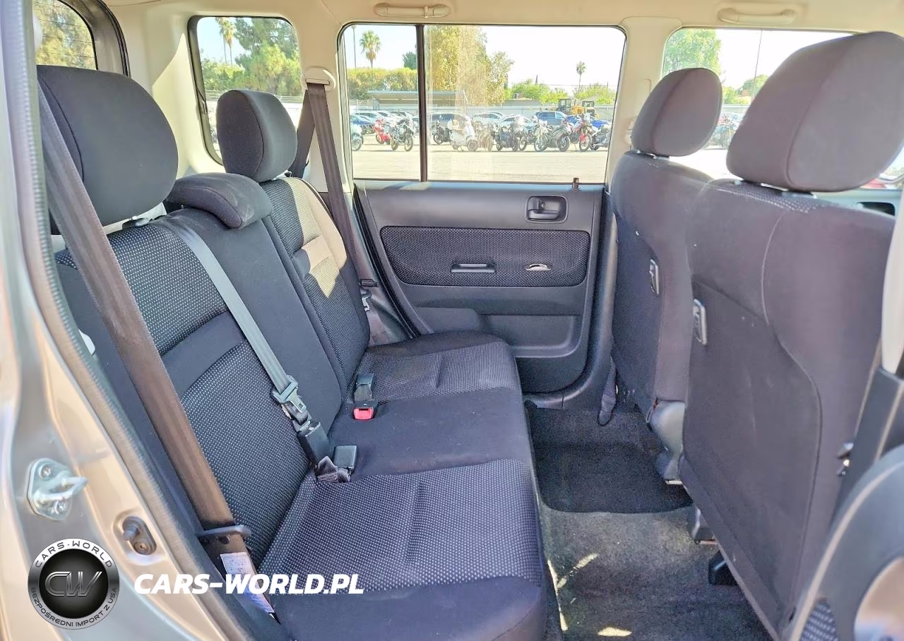 2005 Scion Xb Base VIN:JTLKT324X50170234 - 10