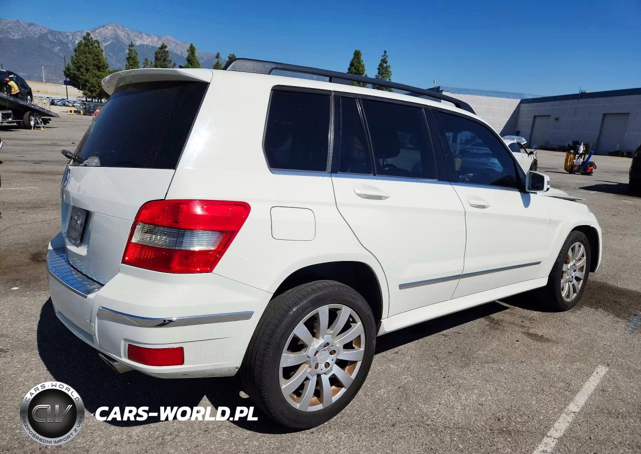 2011 Mercedes-Benz Glk 350 VIN:WDCGG5GB1BF664672 - 3