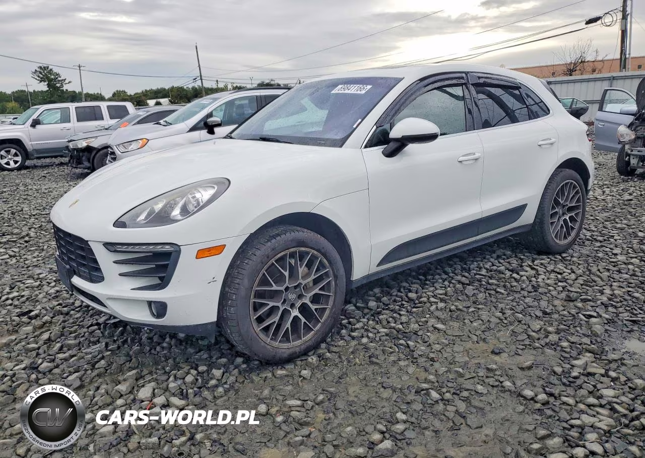2015 Porsche Macan S