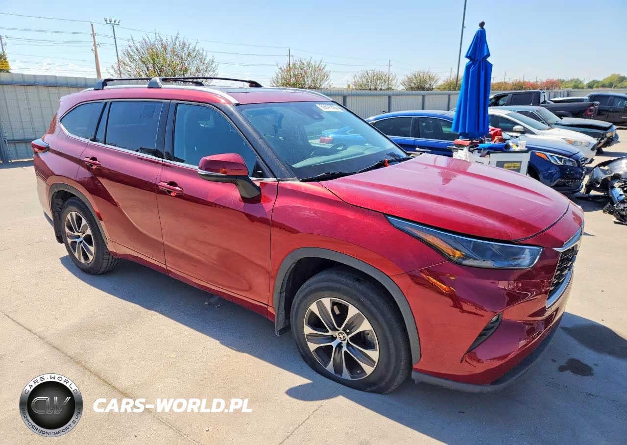 2022 Toyota Highlander Xle VIN:5TDGZRAH8NS093481 - 4