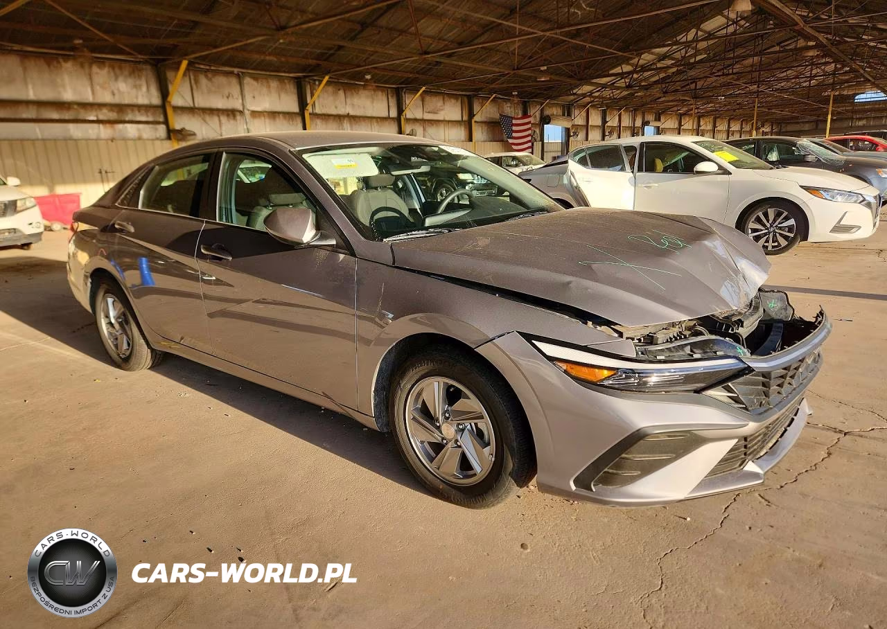 2025 Hyundai Elantra Se VIN:KMHLL4DG6SU008131 - 4