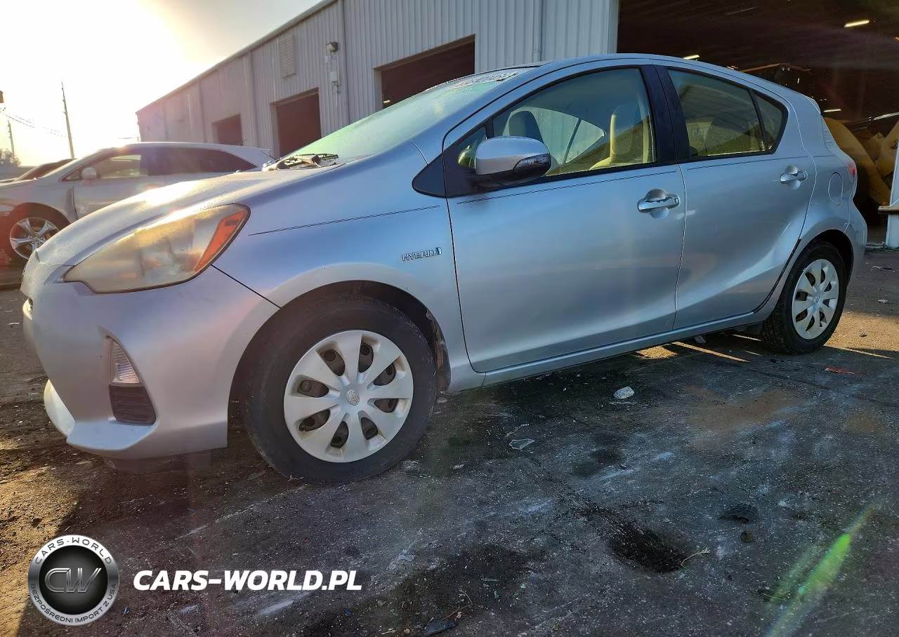 2012 Toyota Prius C One VIN:JTDKDTB33C1010784 - 1