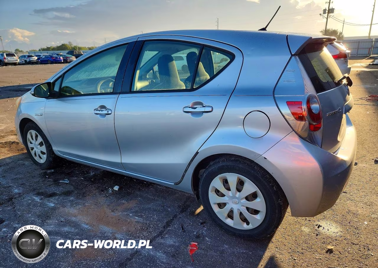 2012 Toyota Prius C One VIN:JTDKDTB33C1010784 - 2