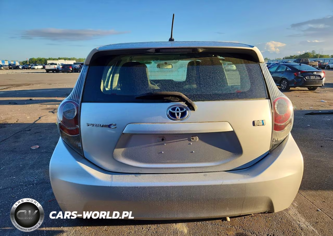 2012 Toyota Prius C One VIN:JTDKDTB33C1010784 - 6