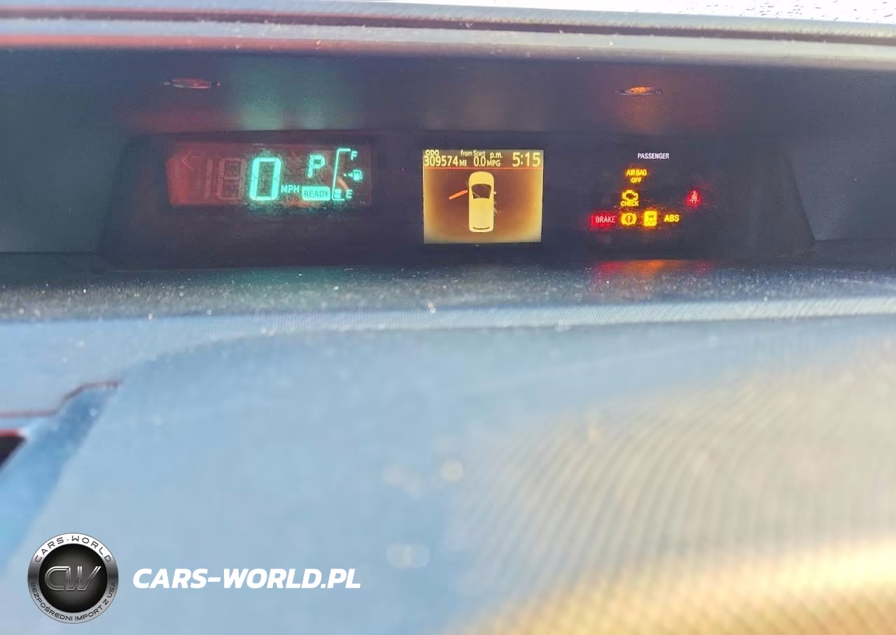2012 Toyota Prius C One VIN:JTDKDTB33C1010784 - 9