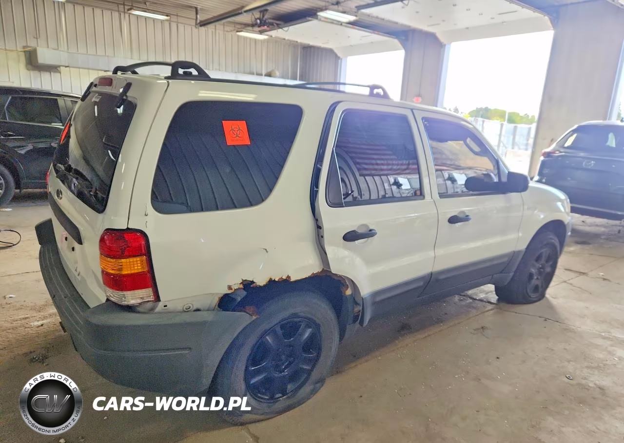 2004 Ford Escape Xlt VIN:1FMYU93144DA02294 - 3