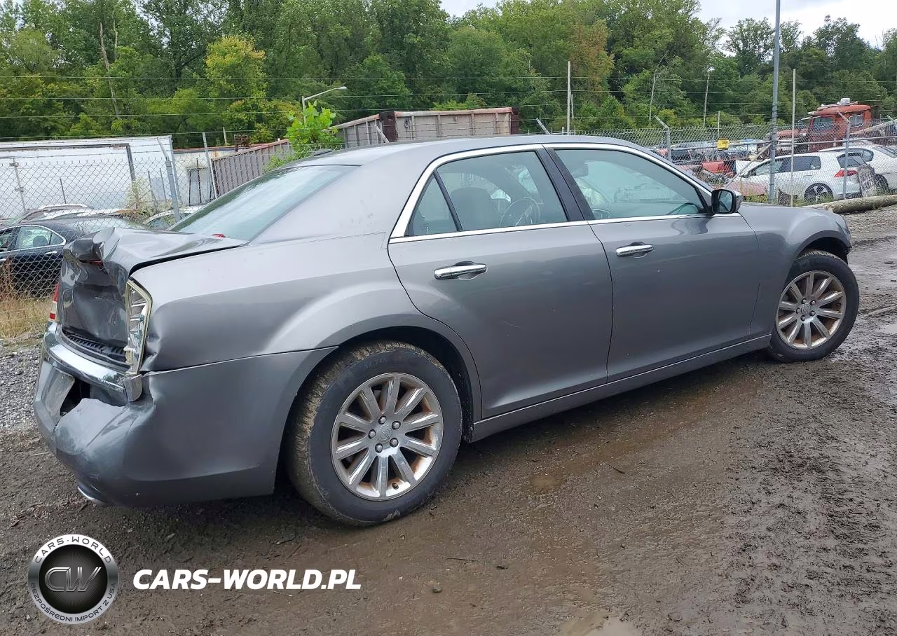 2011 Chrysler 300 Limited VIN:2C3CA5CGXBH584345 - 3