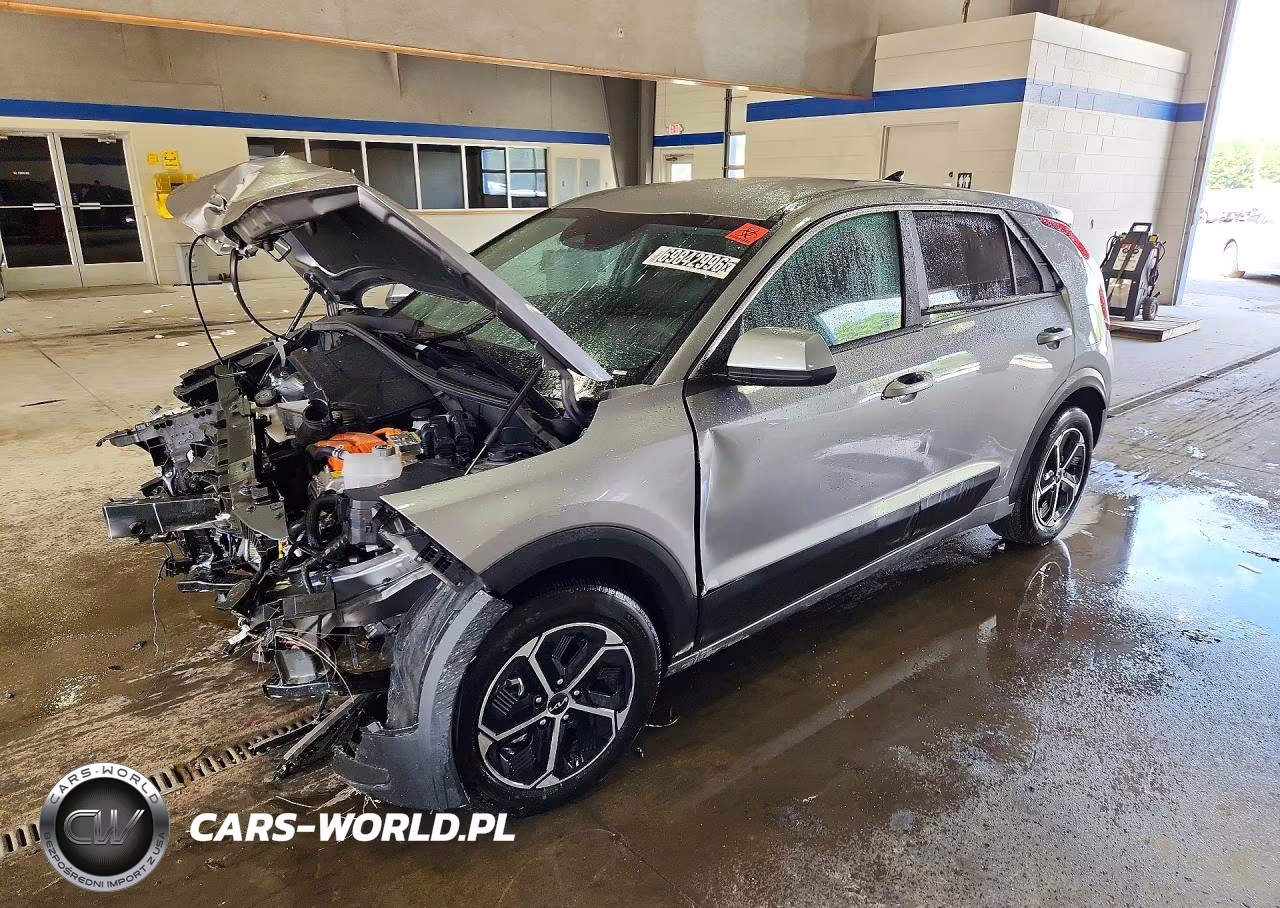 2026 Kia Niro Lx VIN:KNDCP3LEXT5330737 - 1