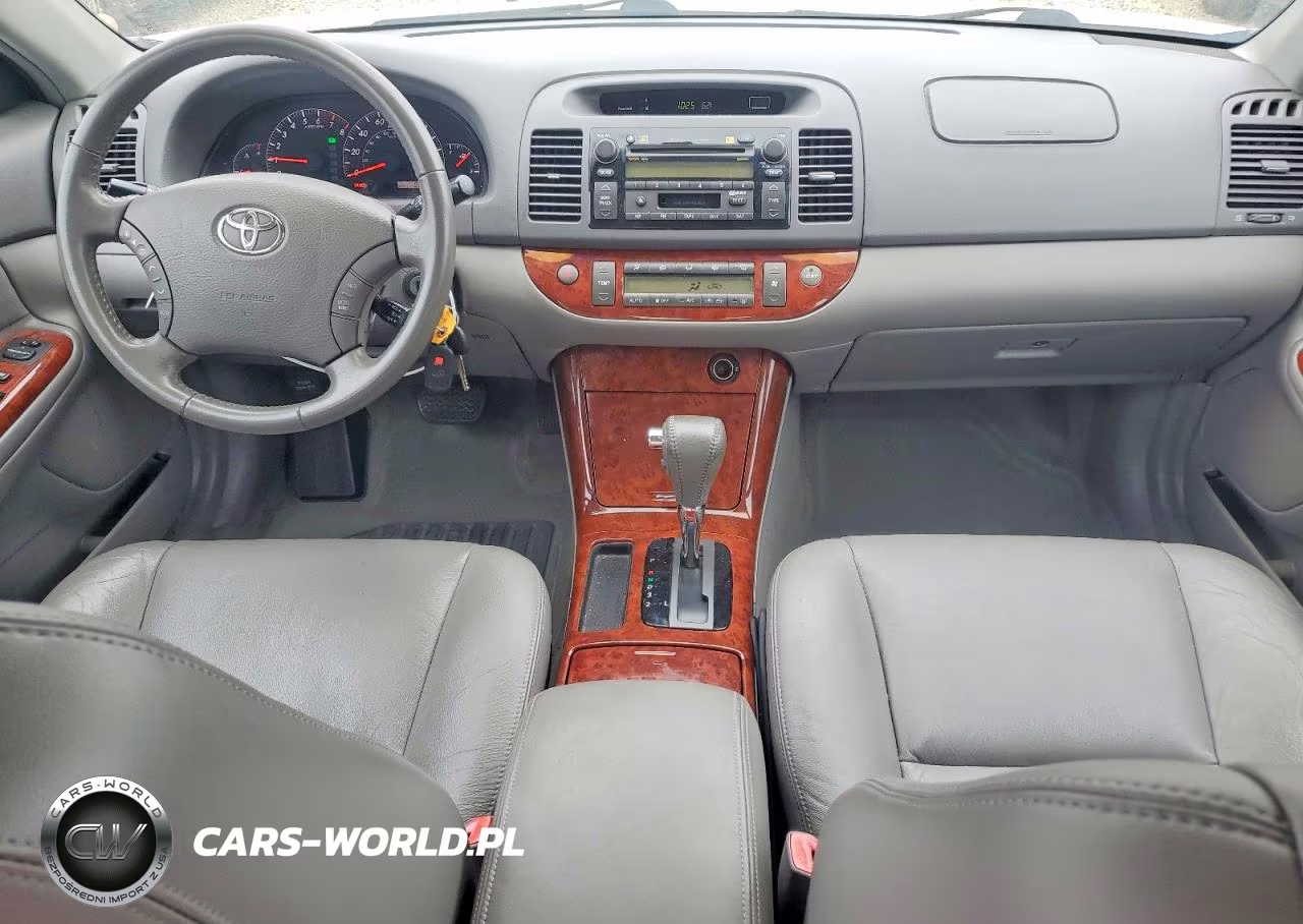 2005 Toyota Camry Xle VIN:4T1BE30K05U527593 - 8