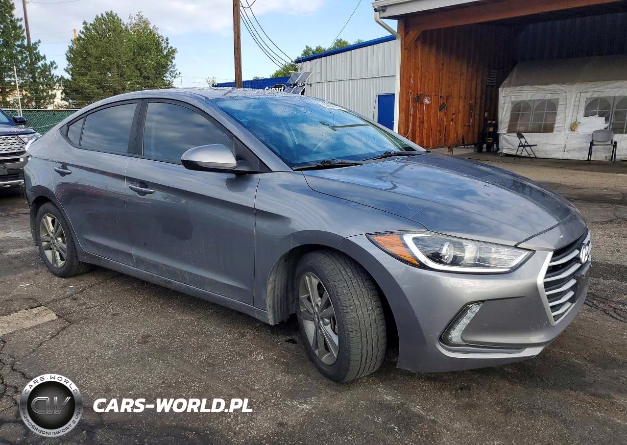2018 Hyundai Elantra Value Edition VIN:5NPD84LF3JH377198 - 4