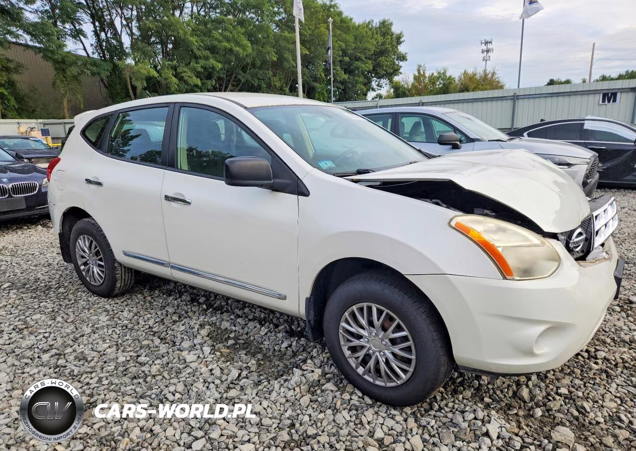 2011 Nissan Rogue S VIN:JN8AS5MV8BW265092 - 4