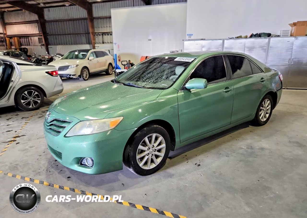 2010 Toyota Camry Xle V6 – zdjęcie 1 z 12