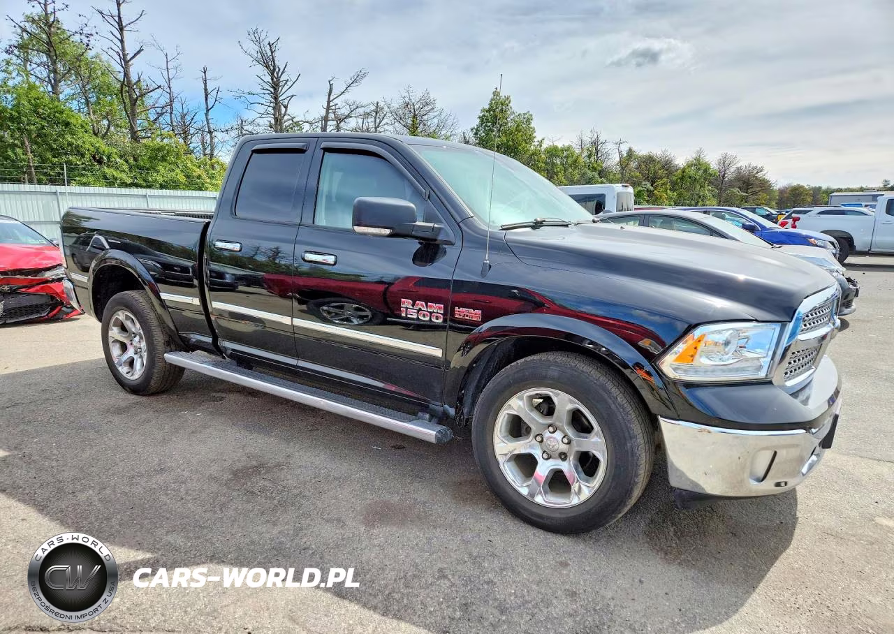 2013 Ram 1500 Laramie VIN:1C6RR7JT3DS627744 - 4