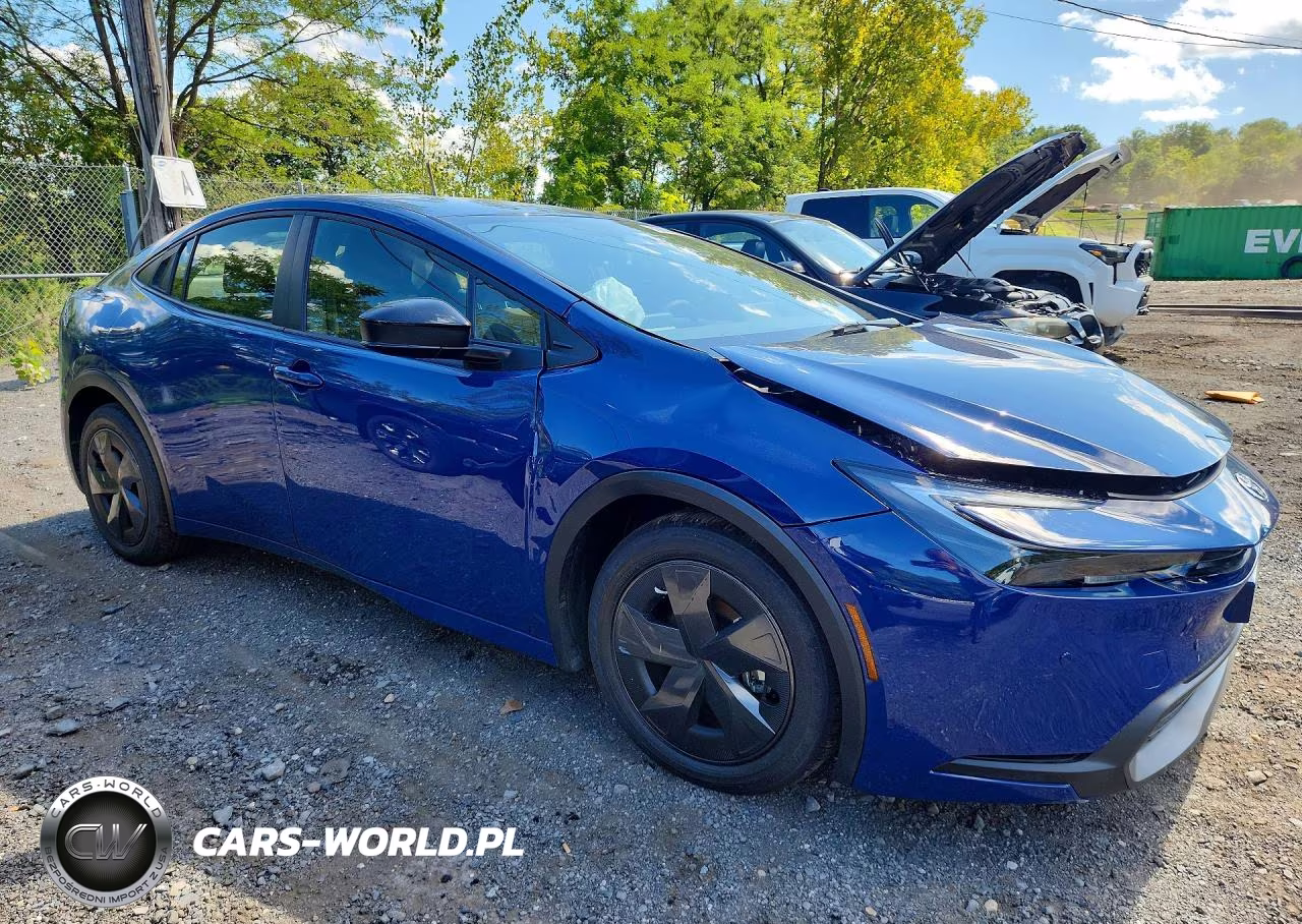 2026 Toyota Prius Le VIN:JTDACAAU3T3073899 - 4