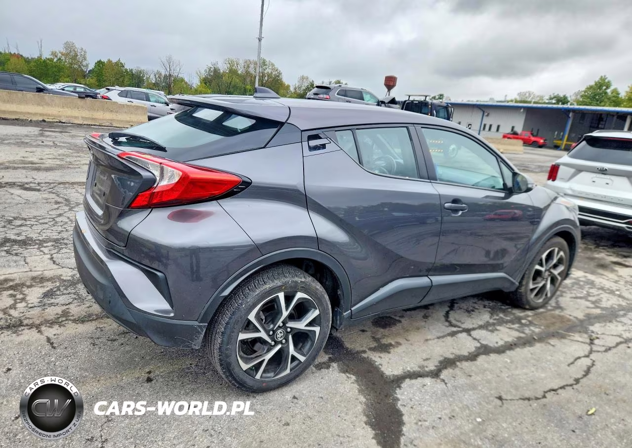 2020 Toyota C-Hr Xle VIN:NMTKHMBX0LR109383 - 3