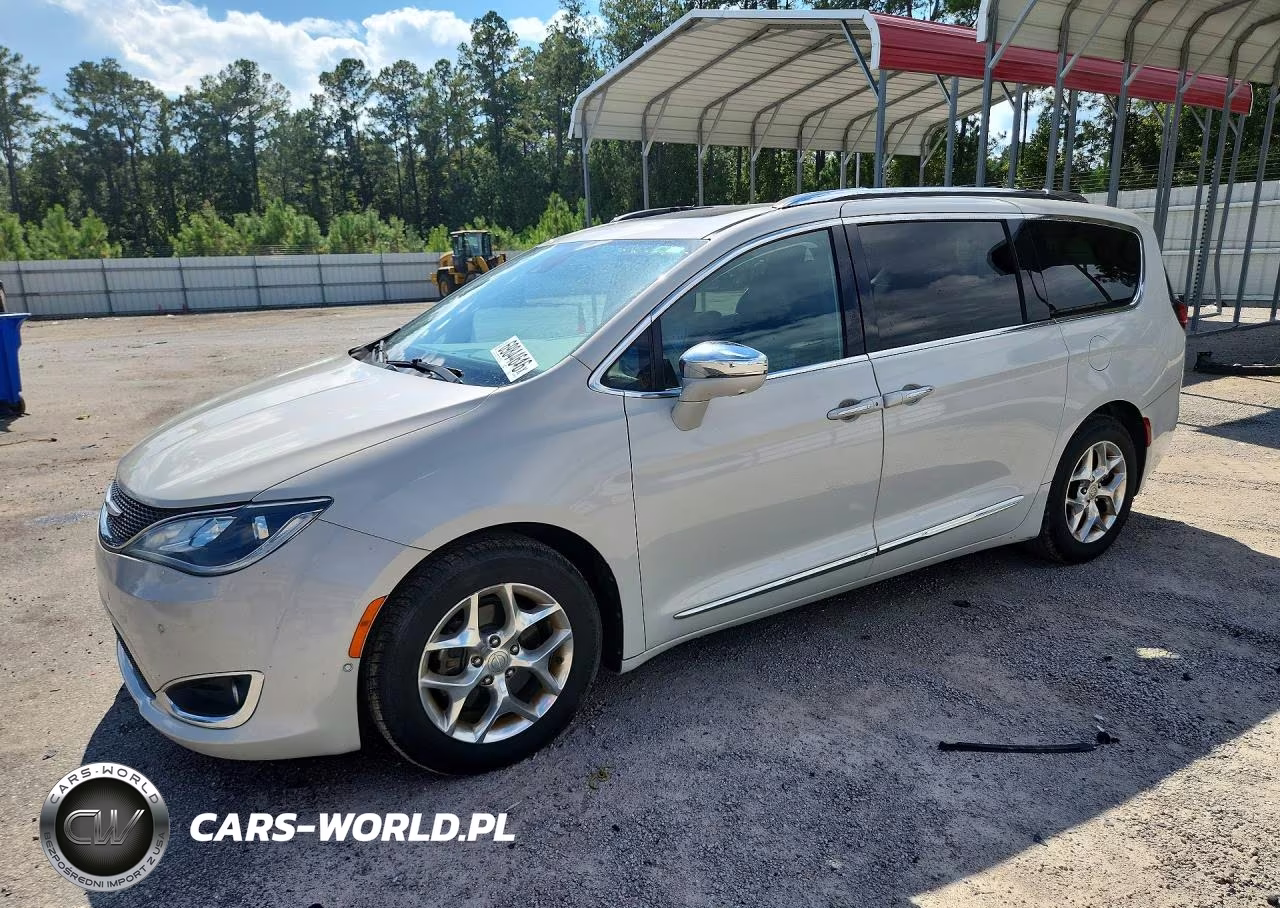 2017 Chrysler Pacifica Limited VIN:2C4RC1GG3HR705481 - 1