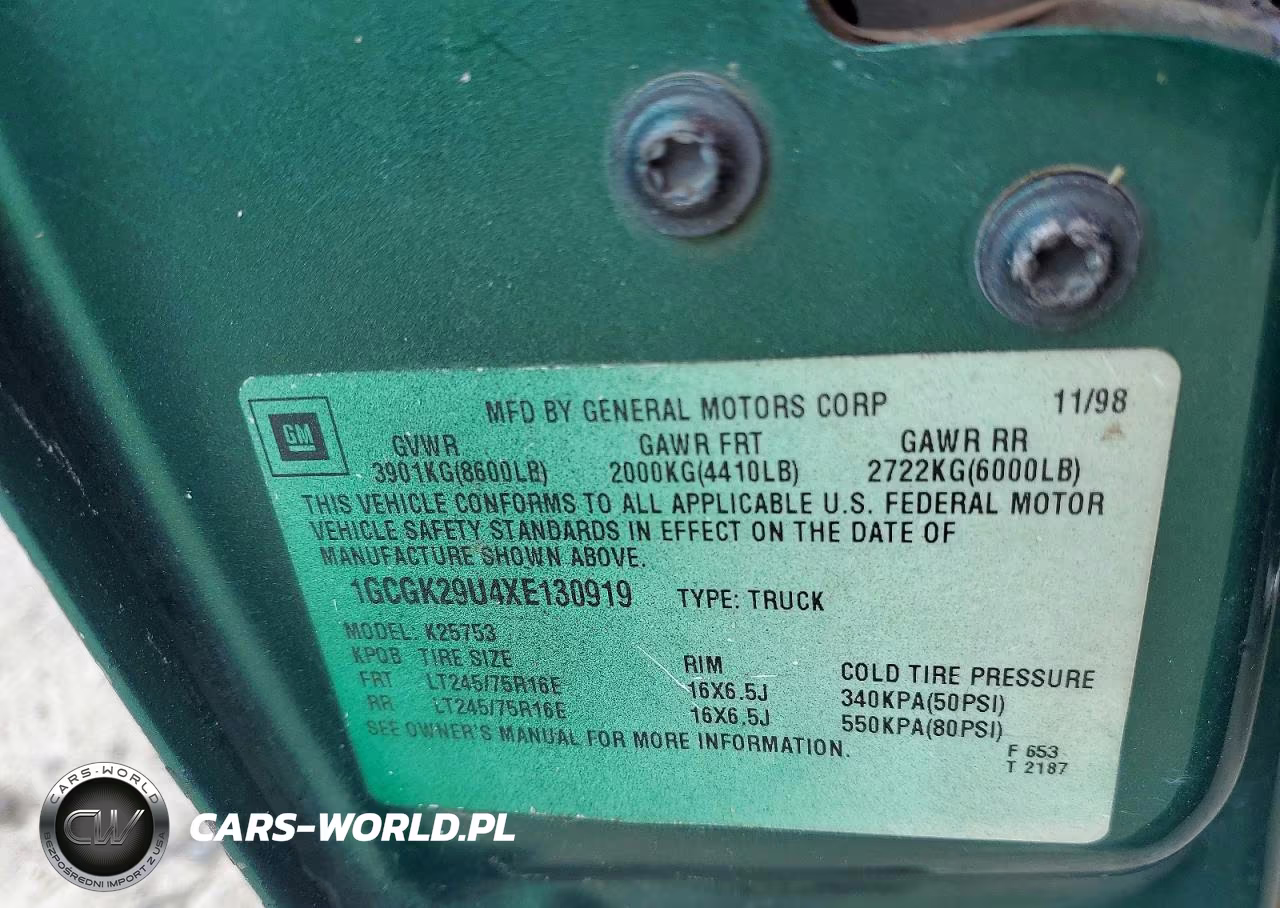 1999 Chevrolet Silverado K2500 VIN:1GCGK29U4XE130919 - 12