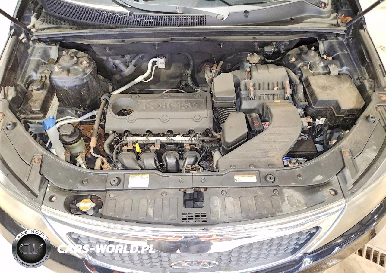 2011 Kia Sorento Lx VIN:5XYKT4A18BG165077 - 12