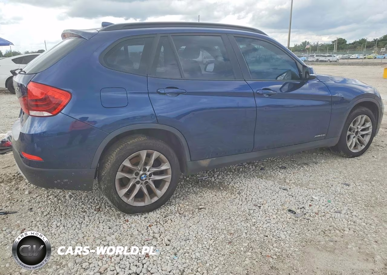 2015 BMW X1 xDrive28I VIN:WBAVL1C55FVY38334 - 3