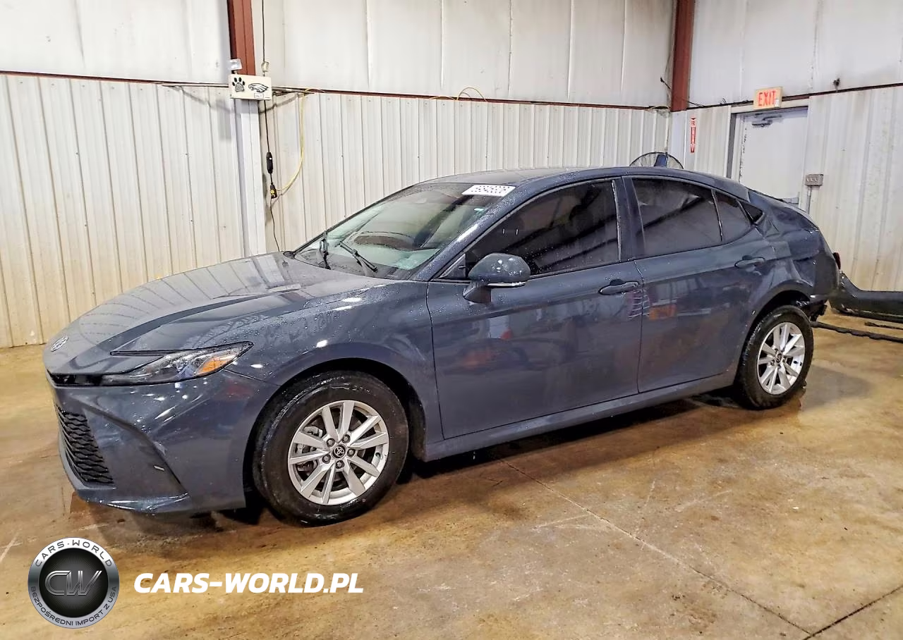 2026 Toyota Camry Le – zdjęcie 1 z 13