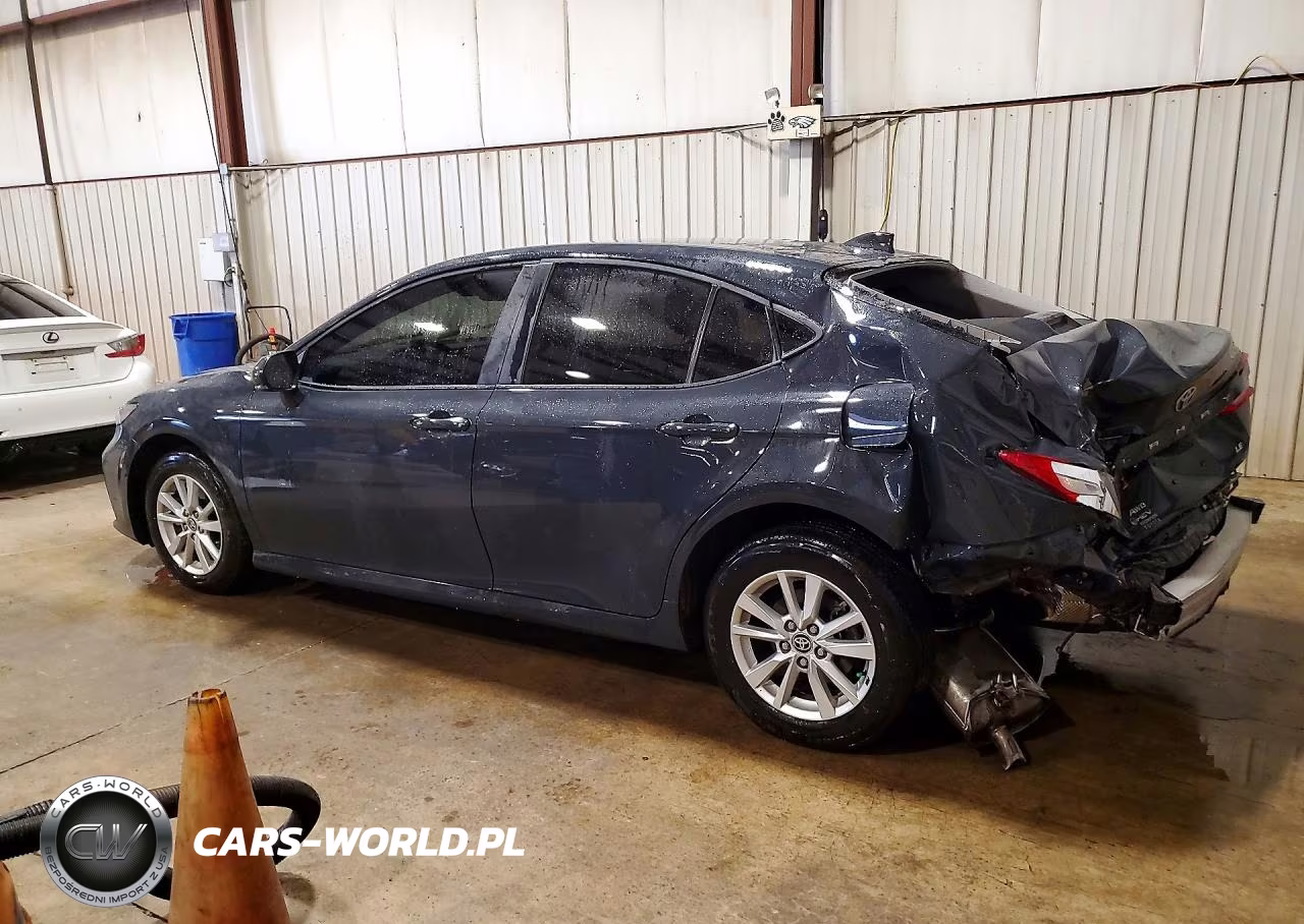 2026 Toyota Camry Le VIN:4T1DBADK8TU550228 - 2