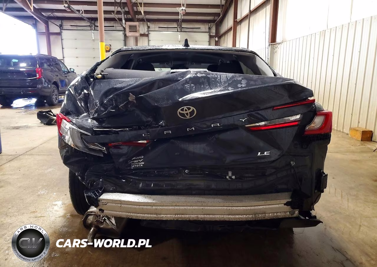 2026 Toyota Camry Le VIN:4T1DBADK8TU550228 - 6