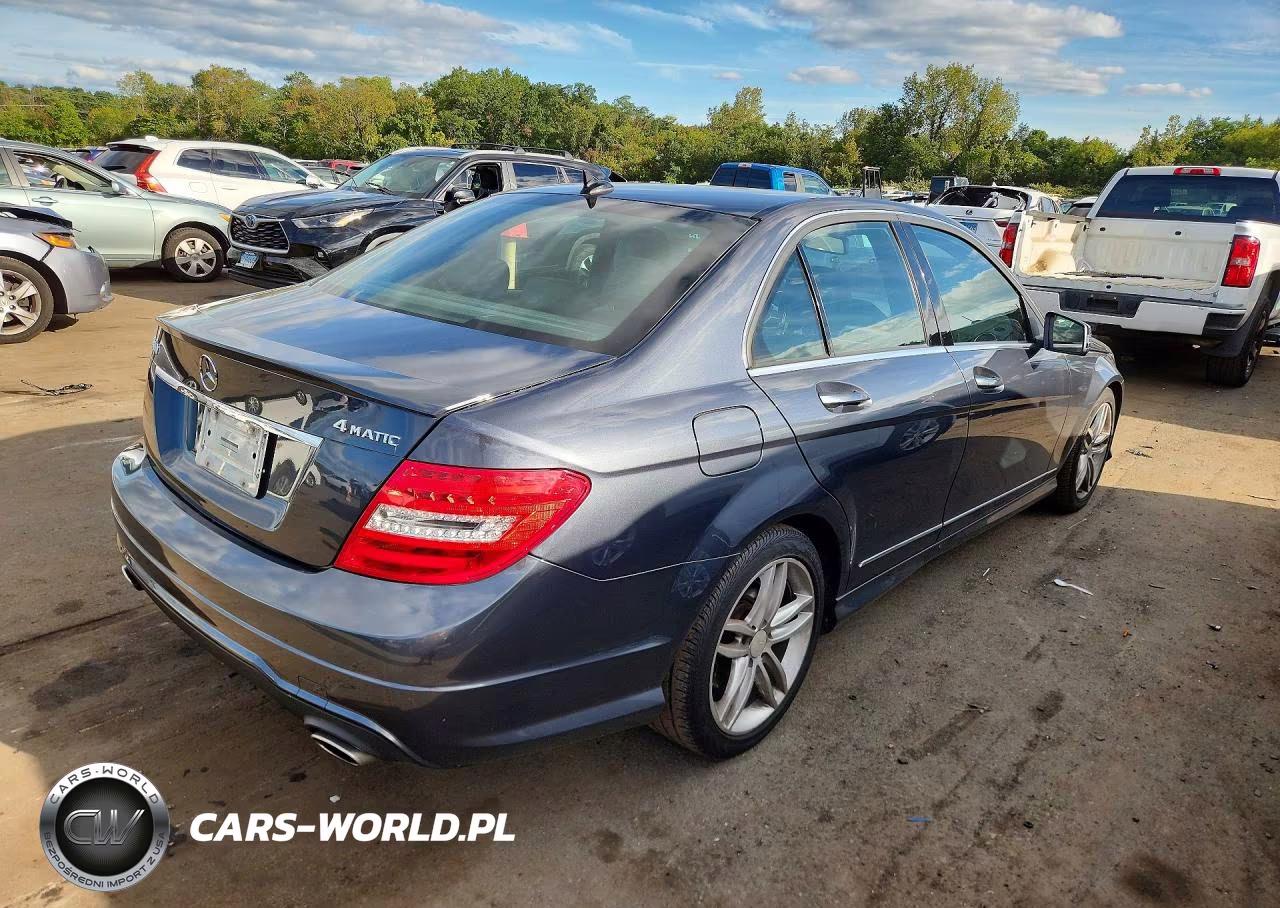 2014 Mercedes-Benz C 300 4Matic VIN:WDDGF8AB7EG208568 - 3