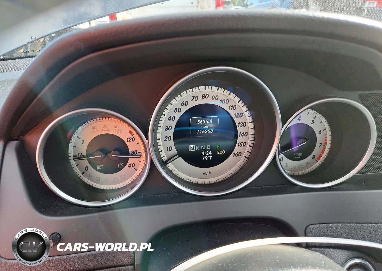 2014 Mercedes-Benz C 300 4Matic VIN:WDDGF8AB7EG208568 - 9