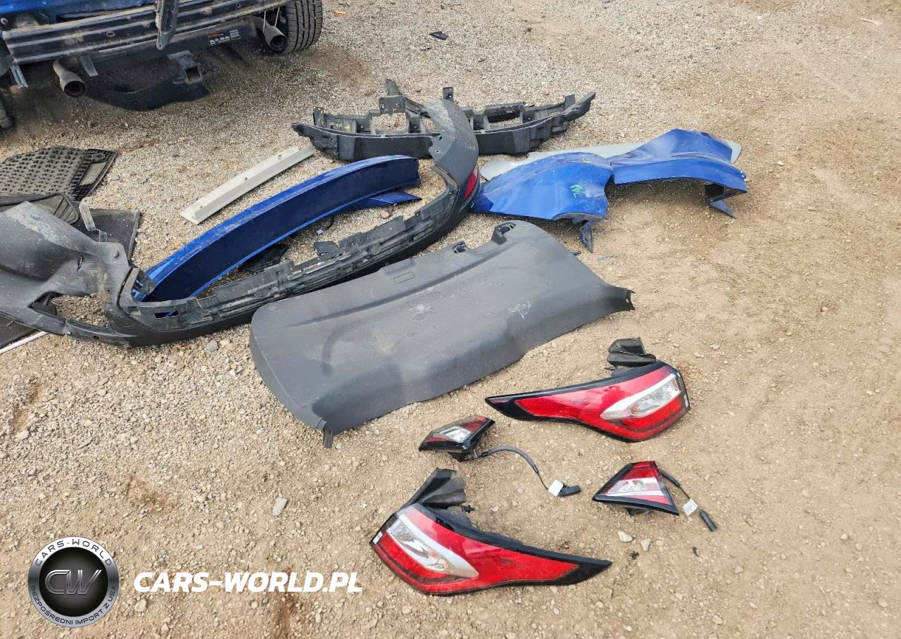 2017 Ford Escape Se VIN:1FMCU0GD0HUD94917 - 12