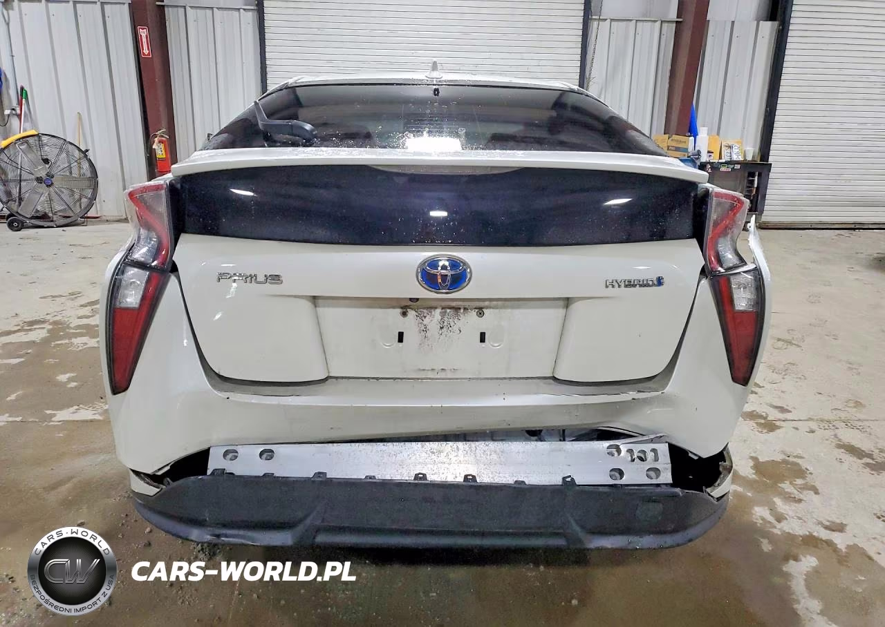 2016 Toyota Prius Three Touring VIN:JTDKARFU1G3520947 - 6