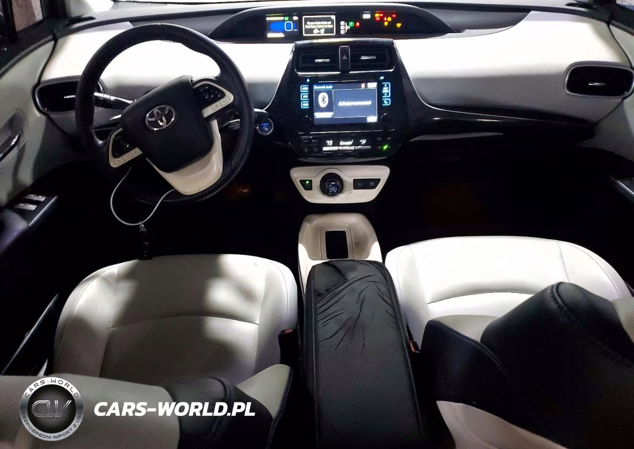 2016 Toyota Prius Three Touring VIN:JTDKARFU1G3520947 - 8