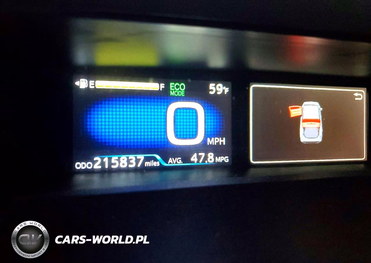 2016 Toyota Prius Three Touring VIN:JTDKARFU1G3520947 - 9