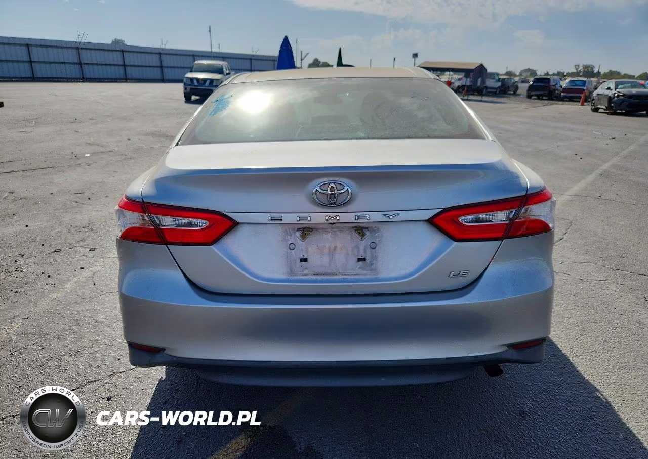 2018 Toyota Camry Le VIN:4T1B11HK0JU529276 - 6