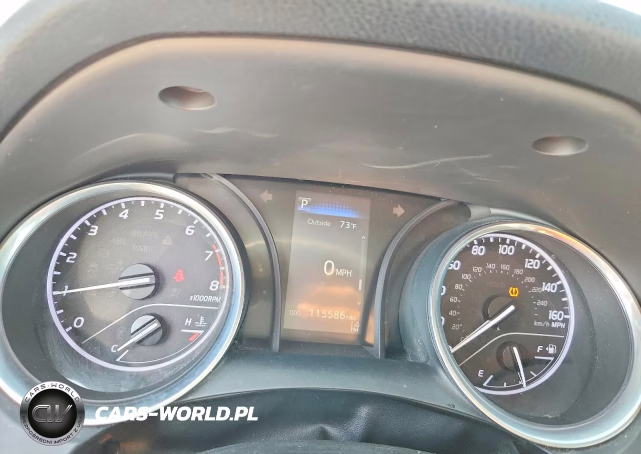 2018 Toyota Camry Le VIN:4T1B11HK0JU529276 - 9