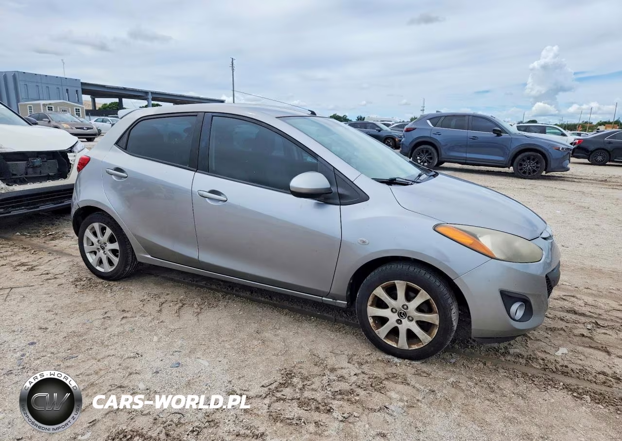 2013 Mazda Mazda2 VIN:JM1DE1LY4D0160804 - 4