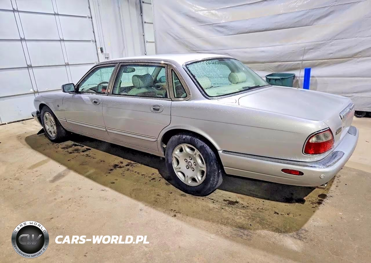 2001 Jaguar Vandenplas VIN:SAJDA24CX1LF27238 - 2