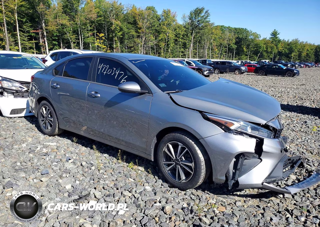 2023 Kia Forte Lxs VIN:3KPF24AD2PE517427 - 4