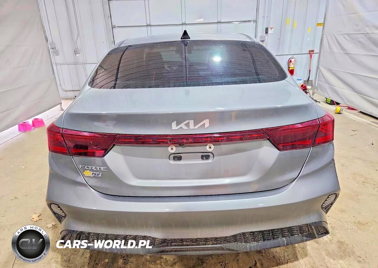 2023 Kia Forte Lxs VIN:3KPF24AD2PE517427 - 6