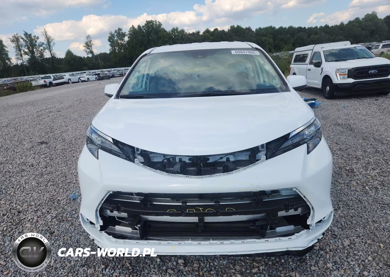 2026 Toyota Sienna Le VIN:5TDKRKECXTS330193 - 5