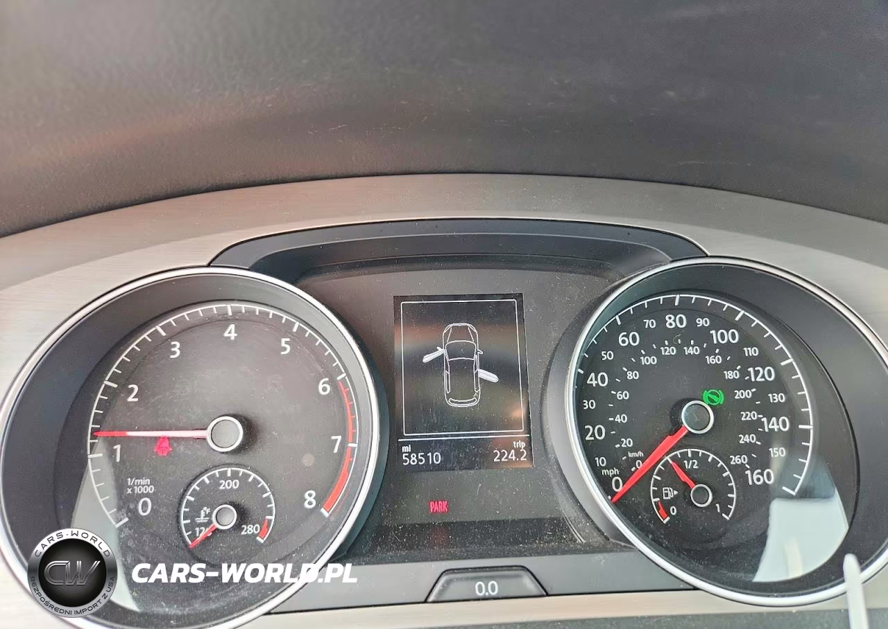 2017 Volkswagen Golf S VIN:3VW217AU6HM040427 - 9
