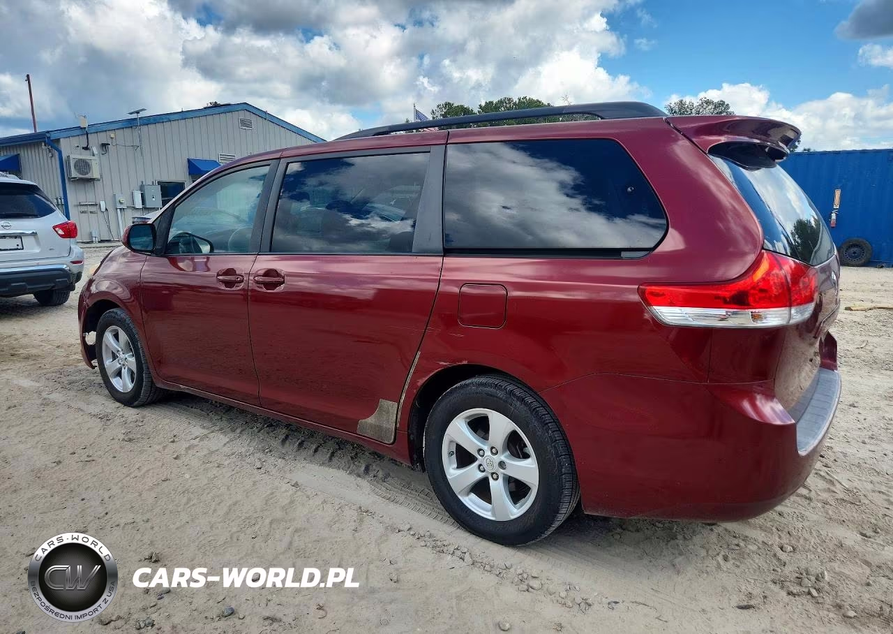 2011 Toyota Sienna Le VIN:5TDKK3DC8BS029366 - 2