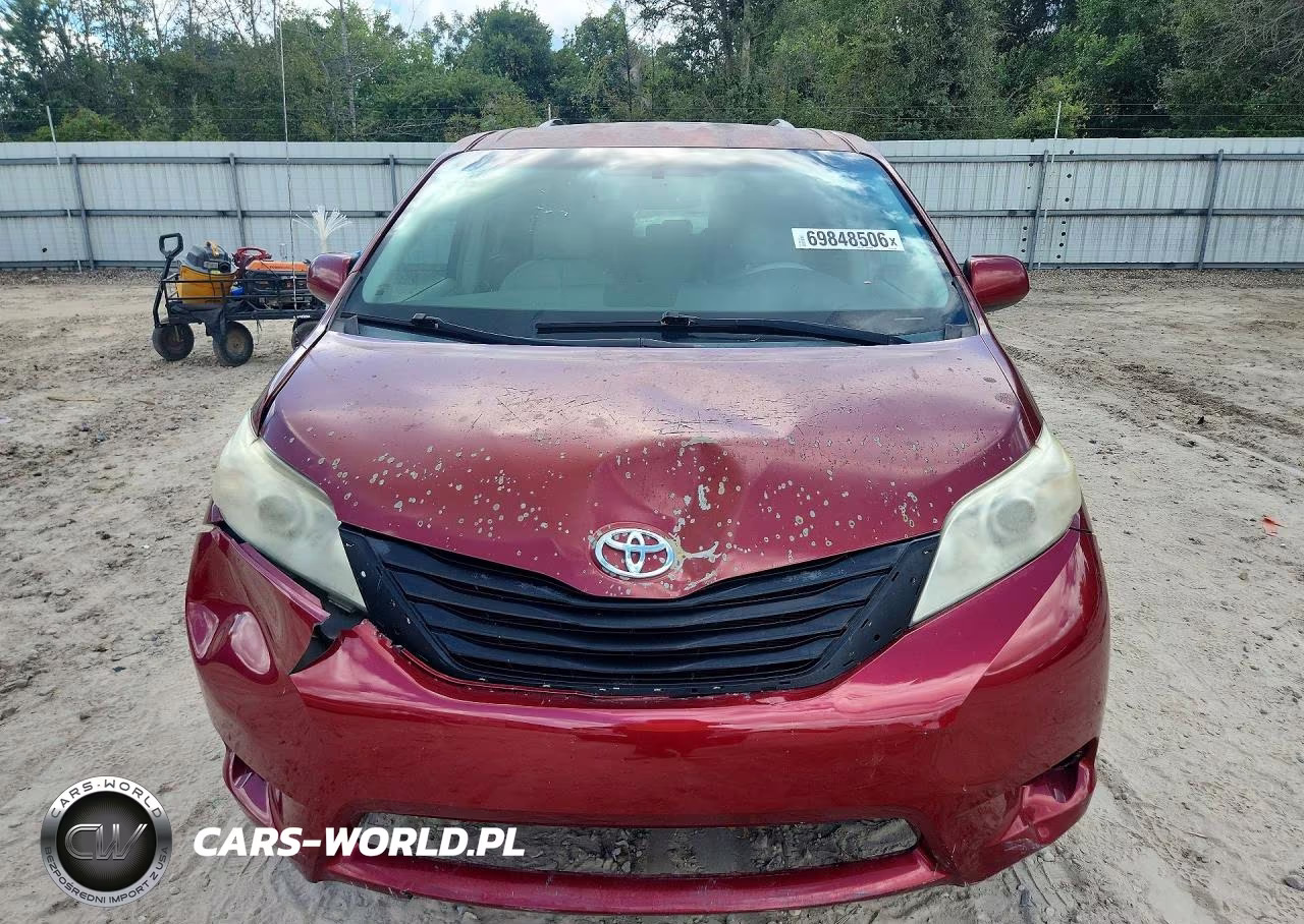 2011 Toyota Sienna Le VIN:5TDKK3DC8BS029366 - 5