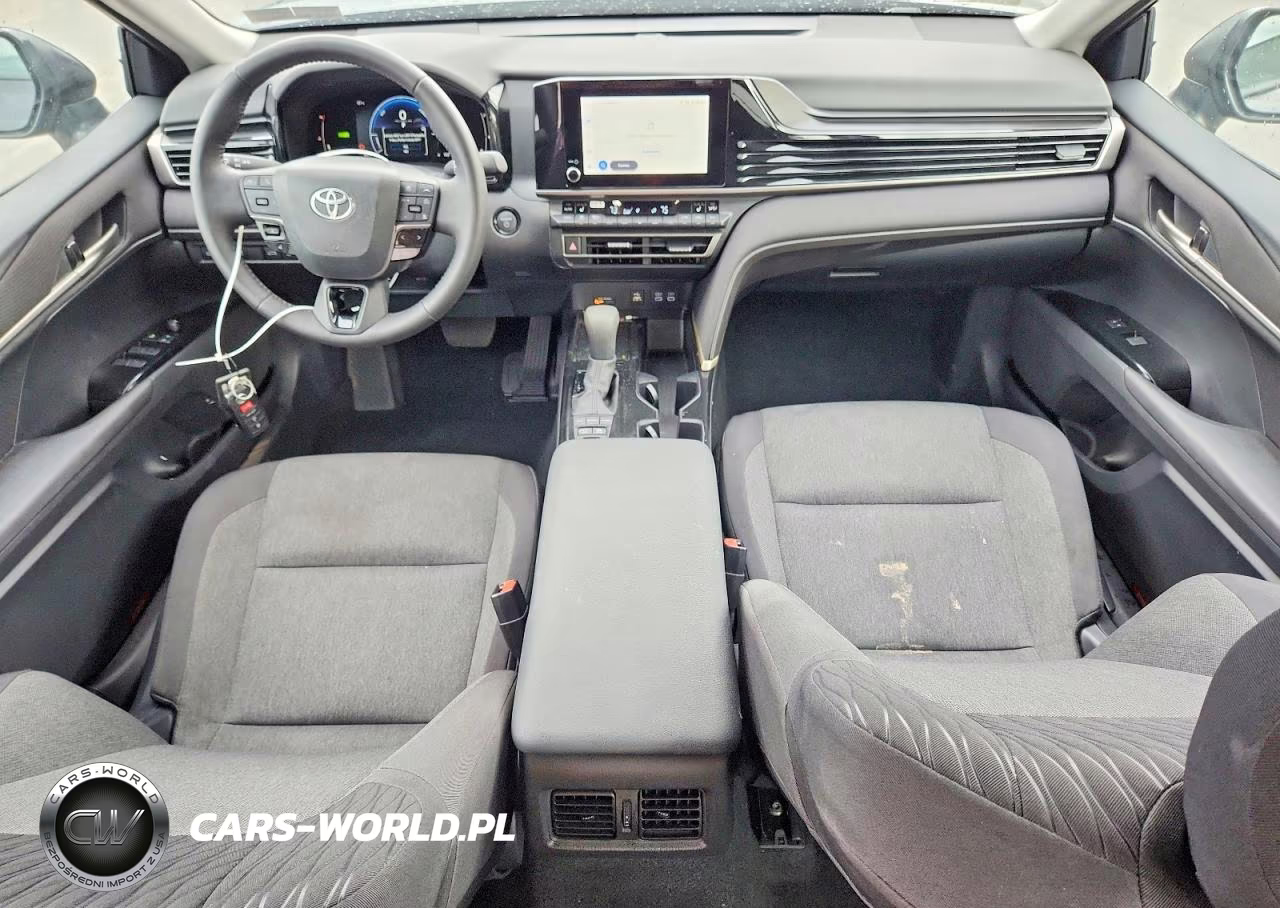 2026 Toyota Camry Le VIN:4T1DBADK3TU058450 - 8