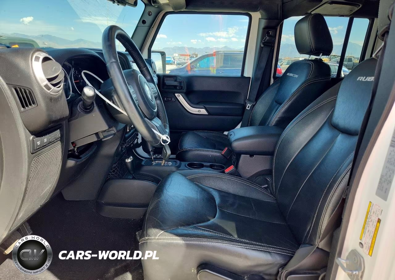 2015 Jeep Wrangler Unlimited Rubicon VIN:1C4BJWFG1FL699868 - 7