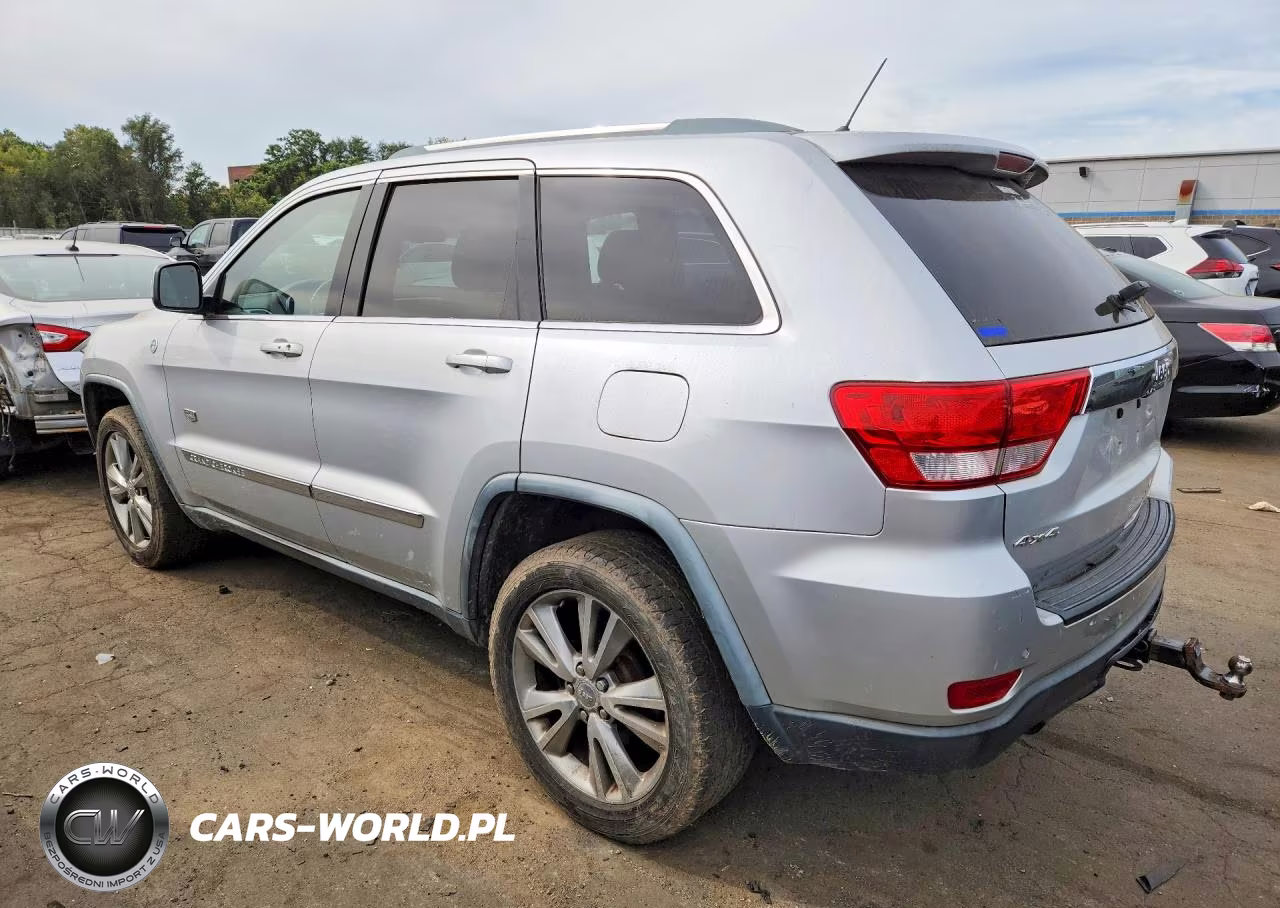 2011 Jeep Grand Cherokee Laredo VIN:1J4RR4GT0BC646364 - 2