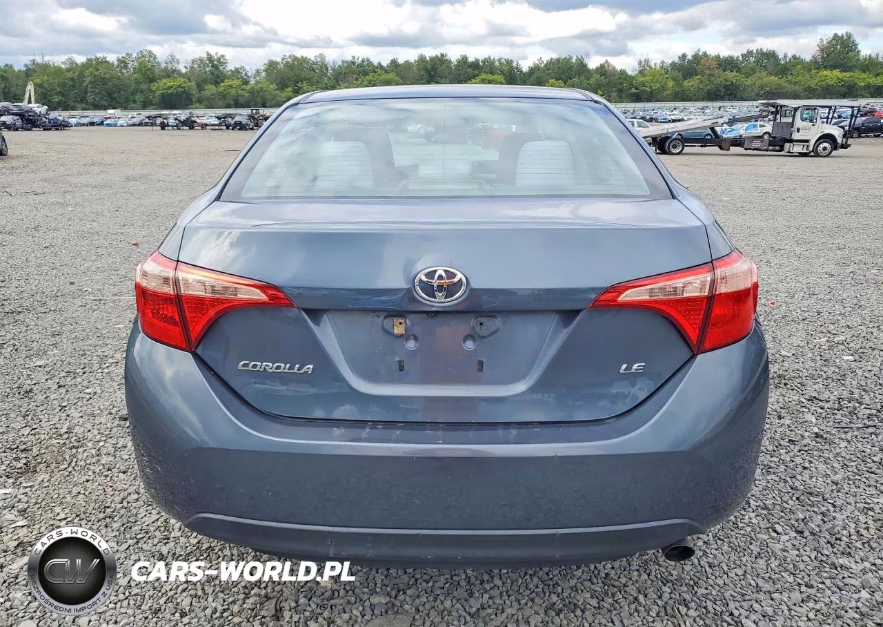 2017 Toyota Corolla Le VIN:2T1BURHE1HC932579 - 6